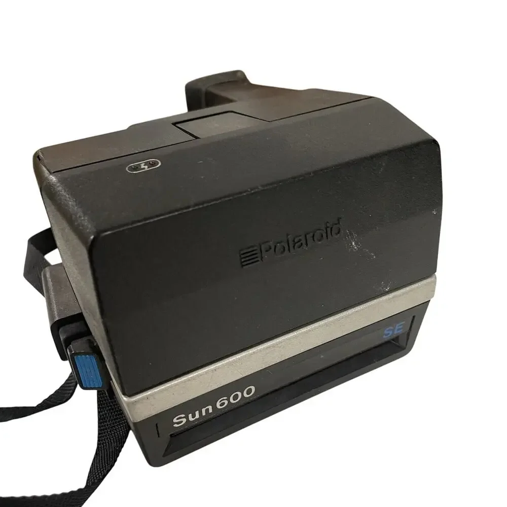 VTG Polaroid Camera Sun 600 SE Instant Film Flash Camera Special Edition Unteste